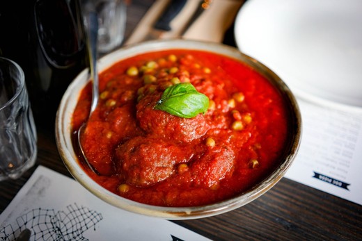 Mediterranean-Style Meatballs in Tomato Sauce